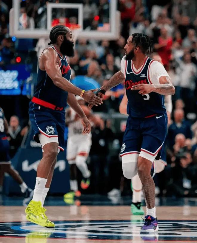 穿了我们霍勒迪沮丧发声而斯帅提到小卡开元棋牌试玩20分13助3断!哈登打(图7) 穿了我们霍勒迪沮丧发声而斯帅提到小卡开元棋牌试玩20分13助3断!哈登打(图7)