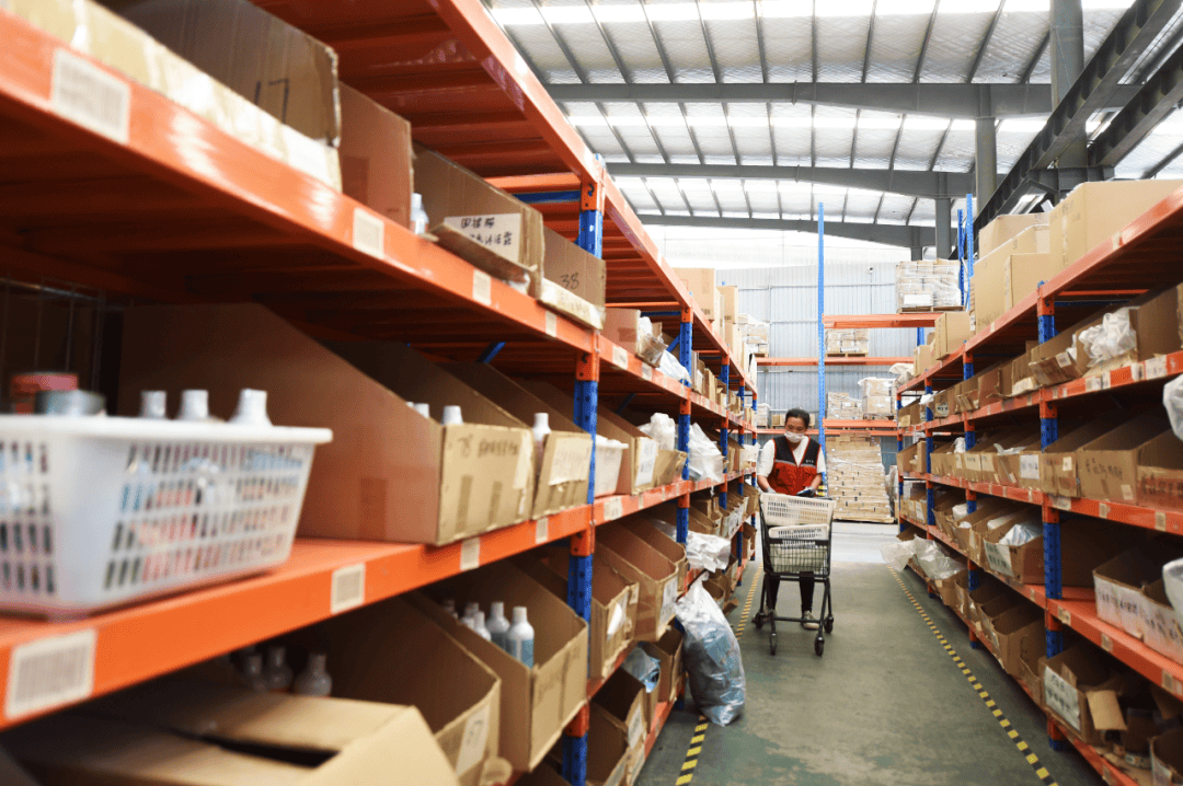 国一半的猫和狗河北农业县大逆袭！开元棋牌app年入百亿喂饱了全(图4)